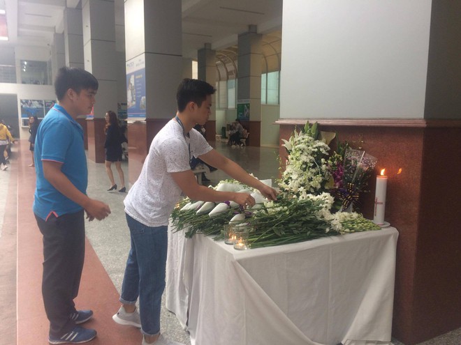 Bạn của nam sinh viên HUTECH tử vong nghi do bê tông rơi trúng: Nghe nói sau Tết là Long cưới vợ, vậy mà... - Ảnh 1.