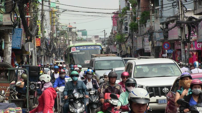 TP. HCM: Đi học về, con cho&aacute;ng v&aacute;ng khi biết cha mẹ bỏng nặng nghi do tự đốt nh&agrave; sau c&atilde;i v&atilde; - Ảnh 3.