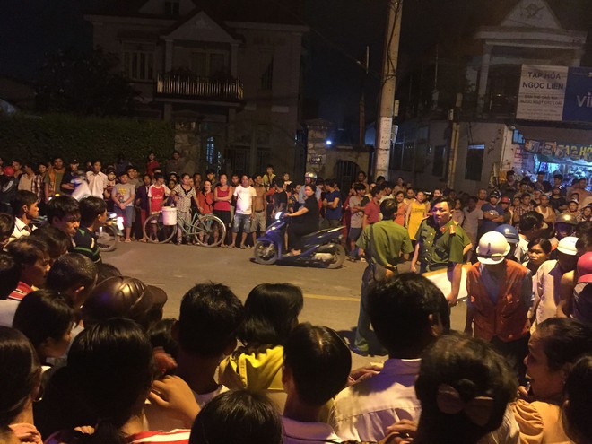 TP.HCM: Container t&ocirc;ng chết người rồi bỏ trốn, người d&acirc;n đuổi theo truy bắt nhưng bất th&agrave;nh - Ảnh 3.