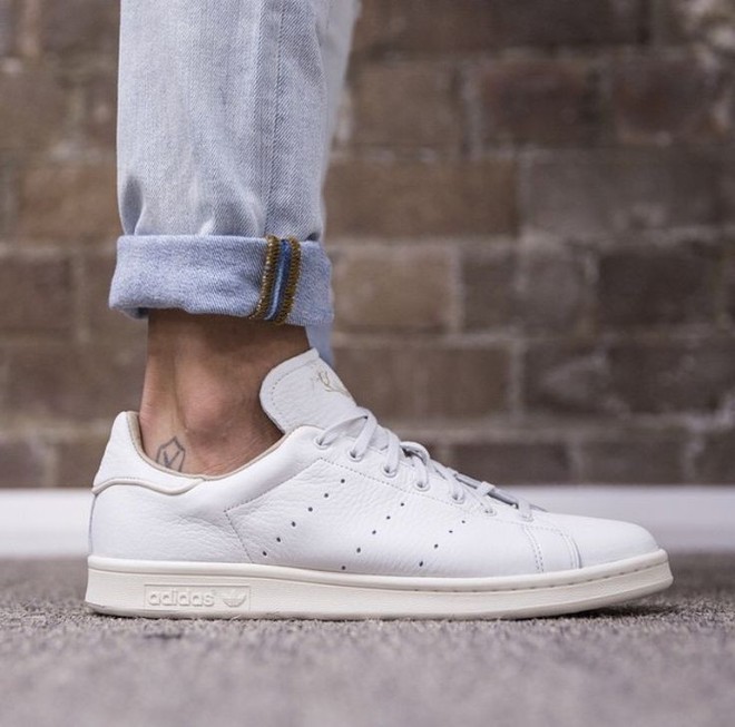 Top 6 mẫu sneakers tuyệt đẹp từ thời &ocirc;ng b&agrave; anh khiến t&iacute;n đồ thời trang ho&agrave;i cổ m&ecirc; t&iacute;t - Ảnh 6.
