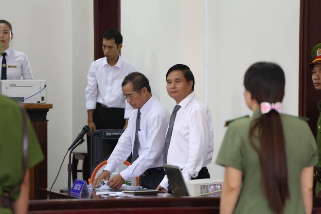 T&ograve;a tuy&ecirc;n &aacute;n 3 năm t&ugrave; về tội D&acirc;m &ocirc; đối với trẻ em, bị c&aacute;o 77 tuổi h&eacute;t lớn: T&ocirc;i phản đối! - Ảnh 2.