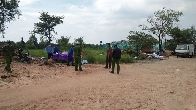 TP.HCM: Đi câu cá, người dân hoảng hồn phát hiện thi thể nam thanh niên không mặc quần trôi trên sông - Ảnh 2.