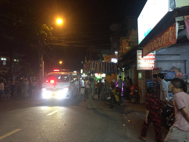 Đang đi mua bánh, bé trai 6 tuổi bị bảo vệ dân phố dùng dao sát hại giữa đường Sài Gòn - Ảnh 4.