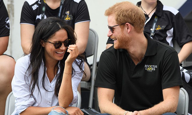 Trước ng&agrave;y đ&iacute;nh h&ocirc;n với Ho&agrave;ng tử Harry,  Meghan Markle đ&atilde; chia sẻ về chuyện t&igrave;nh tuyệt đẹp của m&igrave;nh - Ảnh 2.