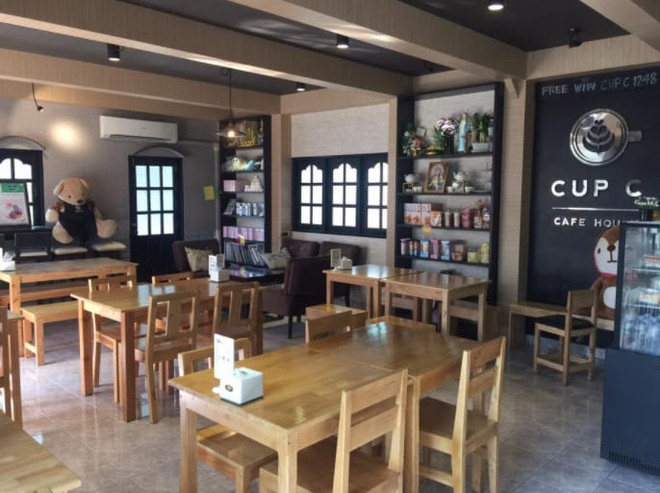 Quán cafe trễ nải đặc biệt ở Thái Lan gây sốt vì dàn nhân viên quá nóng bỏng - Ảnh 1.