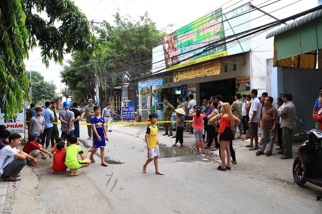 Vụ người đàn ông bị vứt đầu vào thùng rác ở Bình Dương: Công an phát đi thông báo tìm thân nhân - Ảnh 2.