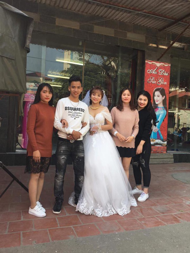Thực hư đoạn clip nam thanh ni&ecirc;n kh&oacute;c nức nở trong đ&aacute;m cưới người y&ecirc;u cũ khiến nhiều người x&ocirc;n xao - Ảnh 3.