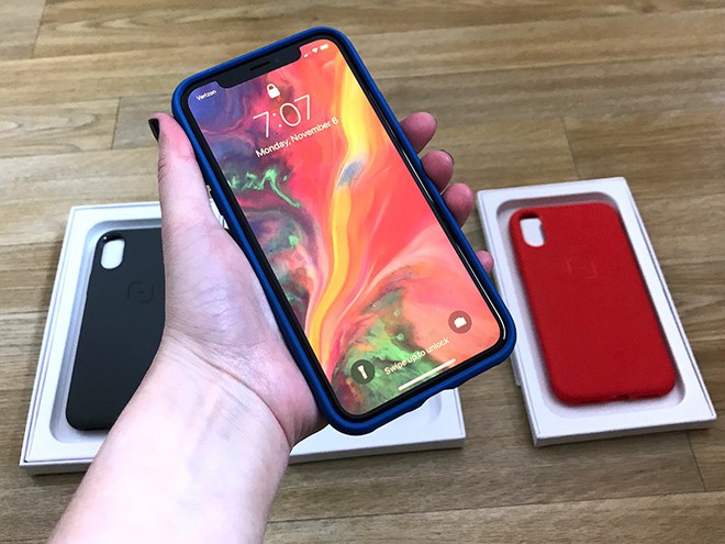 Mua iPhone X mà không sắm thêm 5 phụ kiện này thì chưa trọn niềm vui đâu - Ảnh 1.