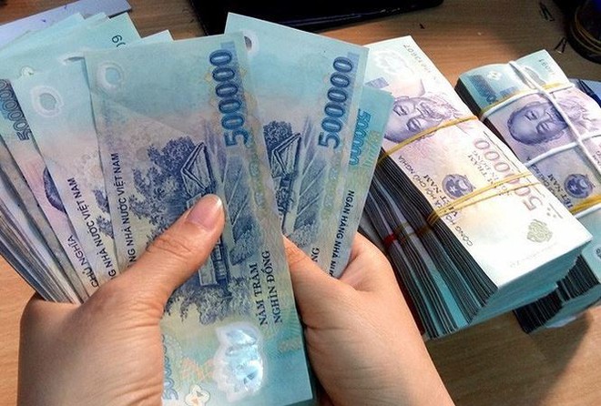 Ng&acirc;n h&agrave;ng ở TPHCM thưởng Tết Dương lịch 1,5 tỷ đồng - Ảnh 1.