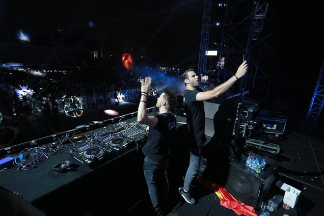 Hardwell quẩy set nhạc 2 tiếng đầy màu sắc dành tặng khán giả Việt - Ảnh 16.