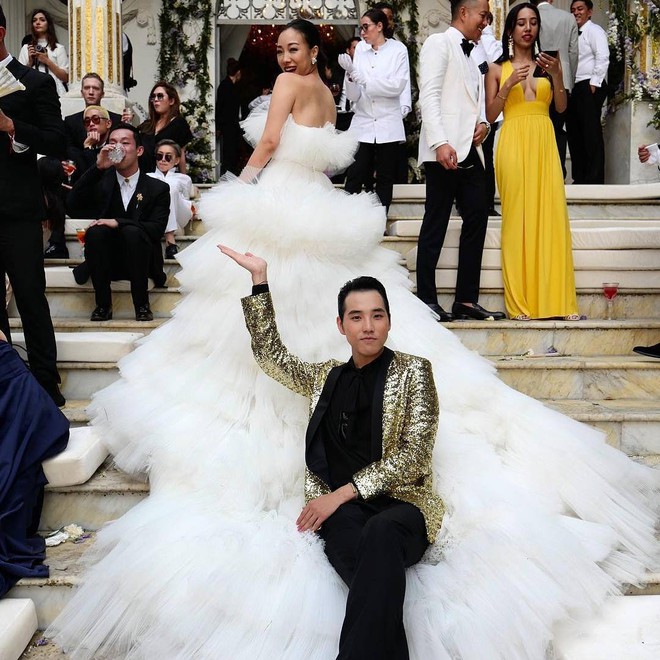 Ngoài váy cưới lộng lẫy, đám cưới của fashion blogger Hong Kong còn xa hoa không tưởng - Ảnh 26.