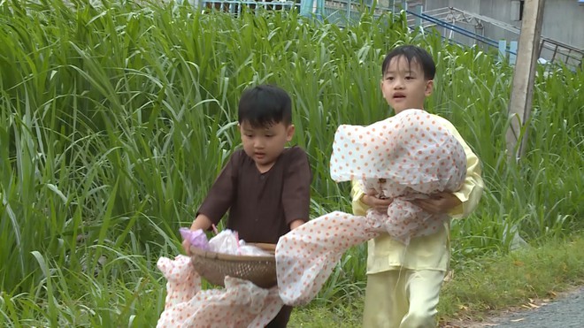 Bố ơi: B&eacute; Kitty thất vọng to&agrave;n tập về chương tr&igrave;nh v&igrave;... bị bắt l&agrave;m việc nhiều qu&aacute;! - Ảnh 17.
