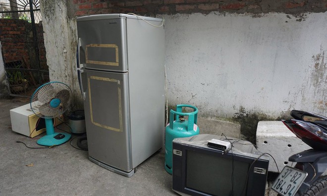 B&eacute; g&aacute;i 9 tuổi nhanh tr&iacute; dắt 2 em tho&aacute;t đ&aacute;m ch&aacute;y - Ảnh 3.