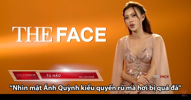 Nói nhiều không kém HLV, Tú Hảo đích thực là bình luận viên của The Face? - Ảnh 4.