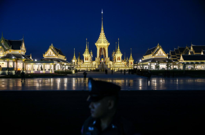 Thái Lan bắt đầu tang lễ Quốc vương Bhumibol Adulyadej - Ảnh 3.