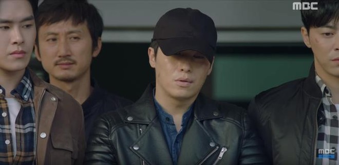 Two Cops: Đang điều tra, Jo Jung Suk bỗng nhận ra điều bất ngờ ở chính mình - Ảnh 3.