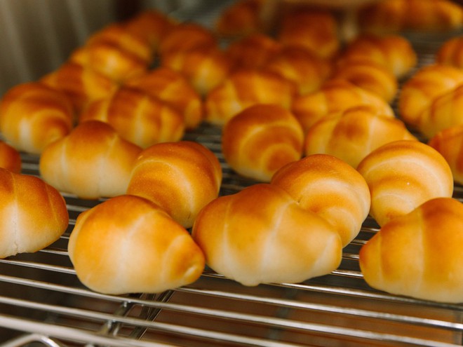 C&oacute; g&igrave; tại tiệm b&aacute;nh m&igrave; Nhật Bản, hoạt động 74 năm v&agrave; chỉ b&aacute;n 2 loại b&aacute;nh nhưng vẫn nườm nượp kh&aacute;ch? - Ảnh 6.