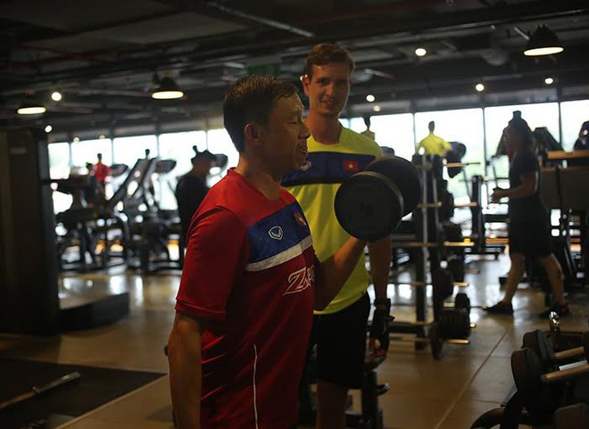 Tuyển thủ U22 VN h&ugrave;ng hục tập GYM, C&ocirc;ng Phượng mất t&iacute;ch b&iacute; ẩn - Ảnh 5.