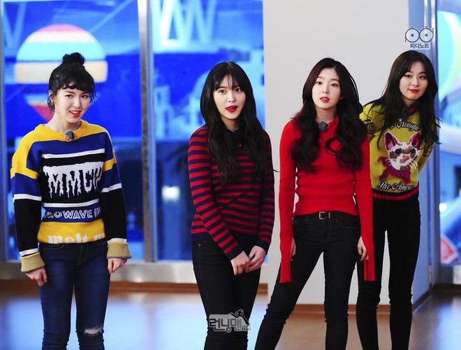 Hành động có 1 không 2 của Red Velvet dành cho thành viên vắng mặt gây sốt mạng xã hội - Ảnh 5.