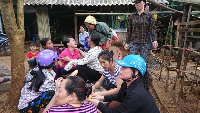 Sạt lở ở Hòa Bình: Tìm thấy 9 thi thể - Ảnh 8.