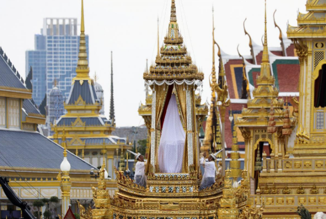 Thái Lan bắt đầu tang lễ Quốc vương Bhumibol Adulyadej - Ảnh 7.
