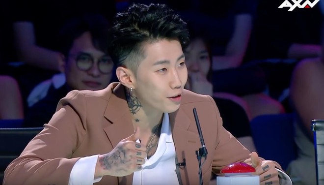 Cô gái kinh dị trở lại sân khấu Asias Got Talent với tiết mục dọa ma, nhưng không phải một mình - Ảnh 9.