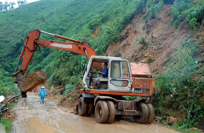 Đ&atilde; c&oacute; 14 người chết v&agrave; mất t&iacute;ch v&igrave; mưa lũ, sạt lở đất - Ảnh 7.