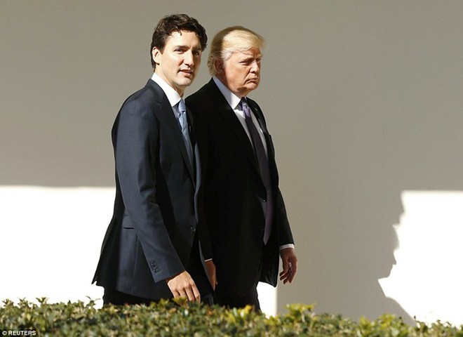 Đi công du tới đâu, Thủ tướng Justin Trudeau cũng phong thái ngời ngời, thu hút mọi ánh nhìn từ mọi người - Ảnh 10. Đi công du tới đâu, Thủ tướng Justin Trudeau cũng phong thái ngời ngời, thu hút mọi ánh nhìn từ mọi người - Ảnh 10.