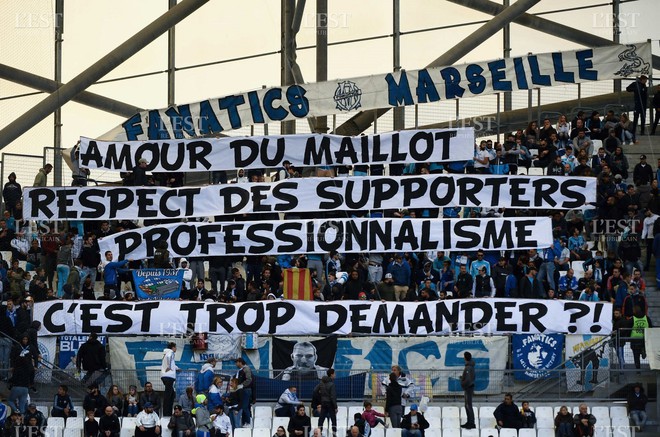 Evra bị treo gi&ograve; 7 th&aacute;ng, bị Marseille hủy hợp đồng: Đạp một ph&aacute;t, tan n&aacute;t lu&ocirc;n sự nghiệp - Ảnh 4.