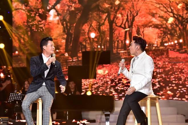 Quang H&agrave; quỳ gối cầu h&ocirc;n Ho&agrave;i Linh tr&ecirc;n s&acirc;n khấu live concert - Ảnh 15.