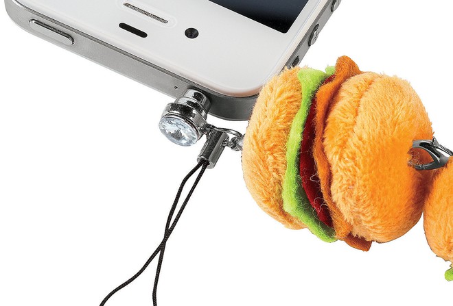 D&ugrave; c&oacute; nhiều tiền đến mấy th&igrave; cũng n&ecirc;n tr&aacute;nh xa 9 phụ kiện smartphone n&agrave;y - Ảnh 4.