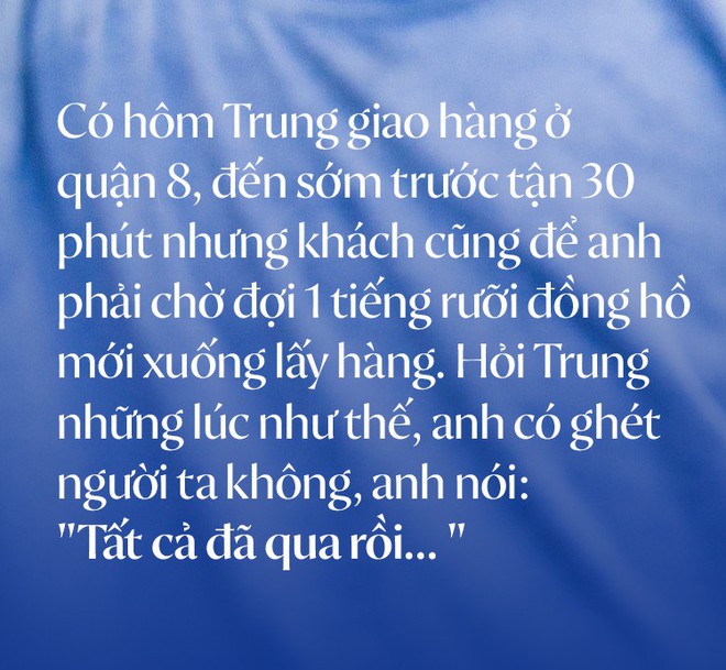 Chàng shipper xe đạp bị khuyết tật giọng nói vẫn chăm đọc sách, học tiếng Anh và làm từ thiện: Nếu không cố gắng, mình sẽ bị lùi lại phía sau - Ảnh 7.