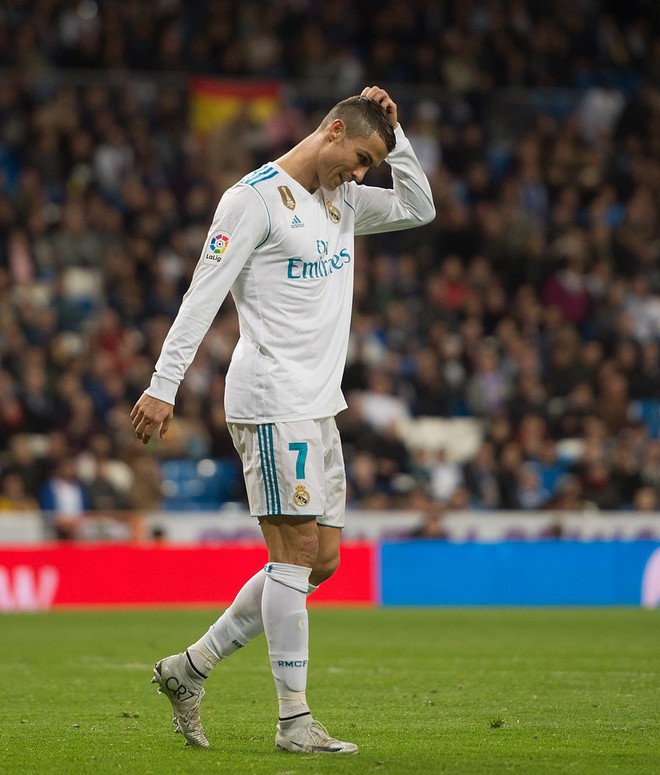 Real Madrid 3-0 Las Palmas: Chuyện quái quỷ gì đang xảy ra với Ronaldo thế này? - Ảnh 15.
