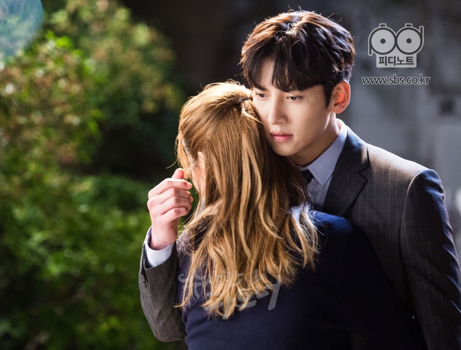 Ji Chang Wook và Nam Ji Hyun “tình bể bình” từ phim ảnh ra đời thật - Ảnh 6.