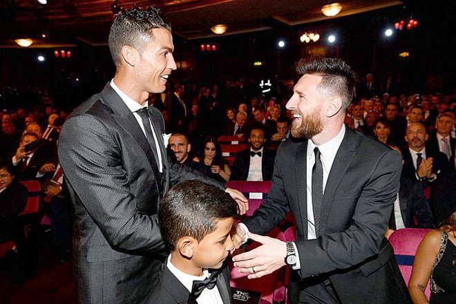 Ronaldo và Messi có một năm đầy tài lộc - Ảnh 1.