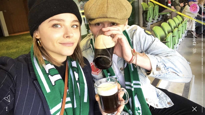 Brooklyn Beckham chính thức xác nhận tái hợp Chloe Moretz bằng nụ hôn siêu ngọt ngào - Ảnh 2.