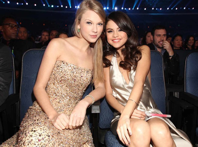 Selena Gomez kết bạn với Taylor Swift hóa ra là nhờ suýt trở thành chị em dâu của nhau! - Ảnh 1.