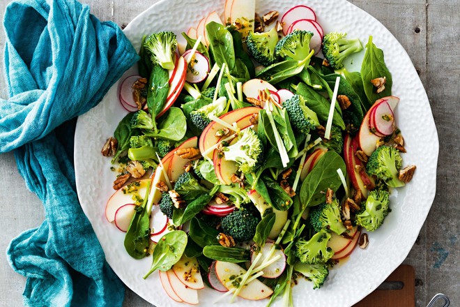 Ăn salad không chỉ đẹp da mà còn chứa nhiều công dụng thần kỳ rất tốt cho sức khỏe - Ảnh 3.