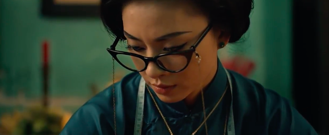 Chỉ xuất hiện đ&uacute;ng một khung h&igrave;nh, Ng&ocirc; Thanh V&acirc;n vẫn khiến kh&aacute;n giả xu&yacute;t xoa trong teaser C&ocirc; Ba S&agrave;i G&ograve;n - Ảnh 6.