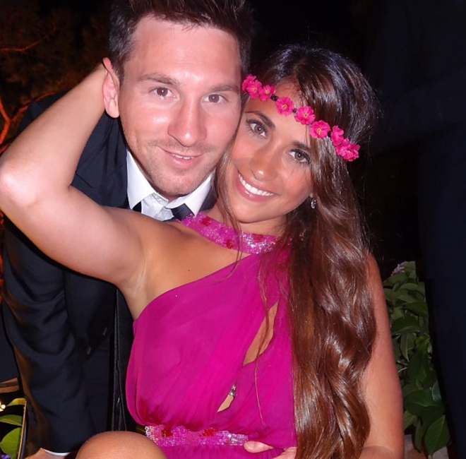 Những khoảnh khắc tình như cái bình của Messi và Antonella - Ảnh 4.