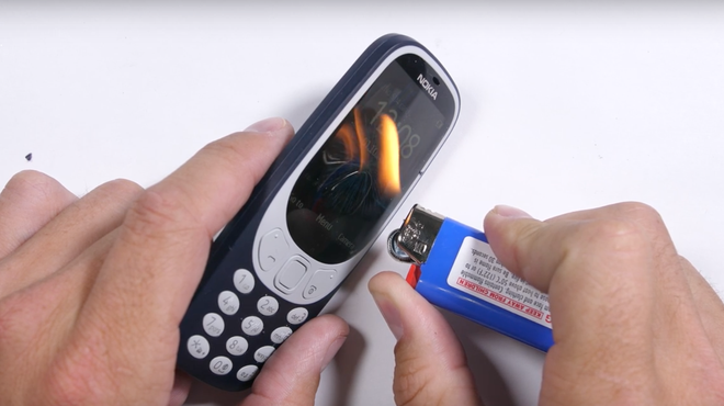 Mang điện thoại nồi đồng cối đá Nokia 3310 ra tra tấn, bạn sẽ ngạc nhiên vì kết quả đấy - Ảnh 3.