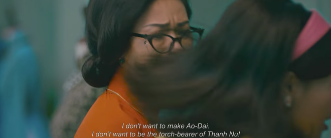 Ng&ocirc; Thanh V&acirc;n t&aacute;t Lan Ngọc v&igrave; kh&ocirc;ng biết may &aacute;o d&agrave;i trong teaser mới của C&ocirc; Ba S&agrave;i G&ograve;n - Ảnh 8.