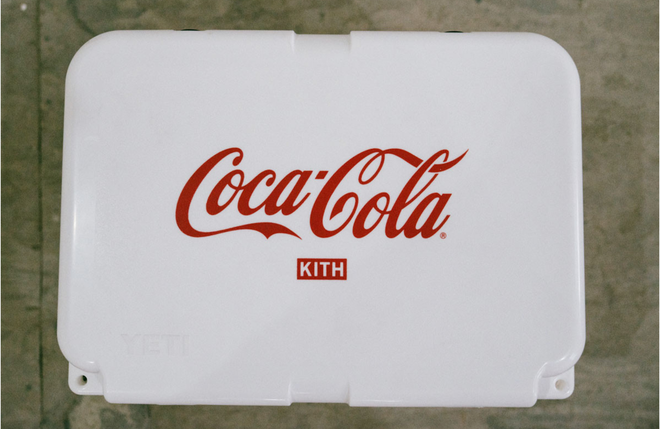Review tận tay đ&ocirc;i KITH x Coca Cola x Converse Chuck Taylor 1970s, bản giới hạn chỉ c&oacute; 1000 đ&ocirc;i tr&ecirc;n thế giới - Ảnh 13.