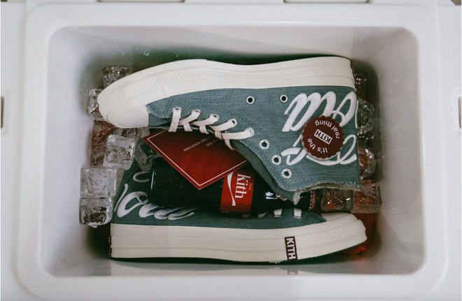Review tận tay đ&ocirc;i KITH x Coca Cola x Converse Chuck Taylor 1970s, bản giới hạn chỉ c&oacute; 1000 đ&ocirc;i tr&ecirc;n thế giới - Ảnh 15.