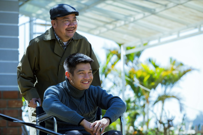 Ho&agrave;ng Sơn v&agrave; NSƯT Nguyễn Ch&aacute;nh T&iacute;n: Hai mảnh gh&eacute;p cốt l&otilde;i của b&agrave;i to&aacute;n k&yacute; ức trong L&ocirc;i B&aacute;o - Ảnh 9.