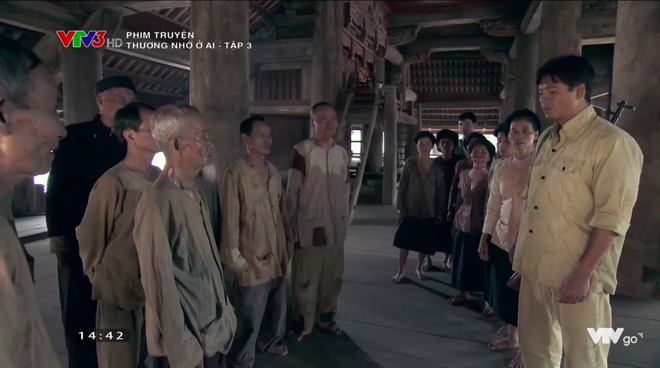 &ldquo;Thương nhớ ở ai&rdquo; tập 3: V&igrave; m&ecirc; hoặc trai l&agrave;ng n&ecirc;n Nương bị đuổi ra r&igrave;a l&agrave;ng để ở - Ảnh 9.