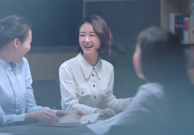 Triệu Lệ Dĩnh lộ gương mặt cứng đờ như tượng s&aacute;p đến mức kh&ocirc;ng thể nhận ra - Ảnh 2.