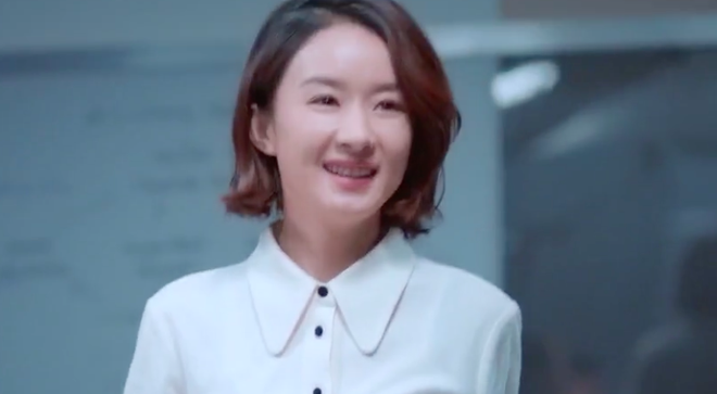 Triệu Lệ Dĩnh lộ gương mặt cứng đờ như tượng s&aacute;p đến mức kh&ocirc;ng thể nhận ra - Ảnh 3.