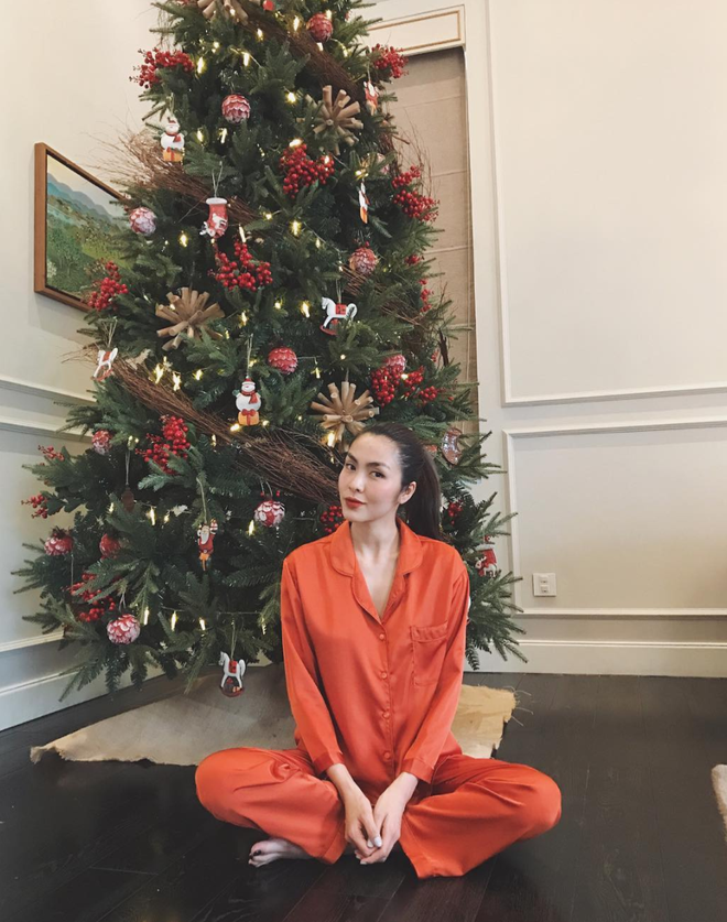 Khoe ảnh selfie sang chảnh, H&agrave; Tăng để lộ th&acirc;n h&igrave;nh khẳng khiu lộ r&otilde; xương ngực - Ảnh 2.