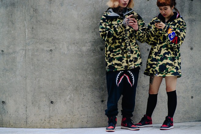 Seoul Fashion Week: Ri&ecirc;ng về street style, giới trẻ H&agrave;n n&agrave;o c&oacute; thua k&eacute;m c&aacute;c ng&ocirc;i sao nổi tiếng - Ảnh 3.